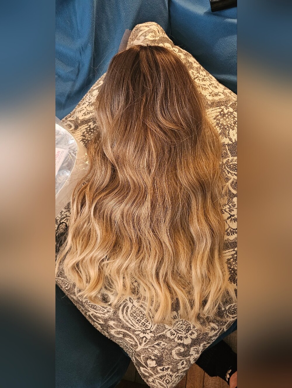 Wavy Ombre Wig - Brown to Blonde R6/10/613